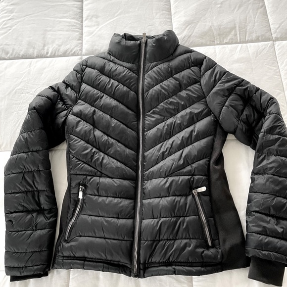 Woman Puffer Jacket YMI collection - Picture 9 of 11